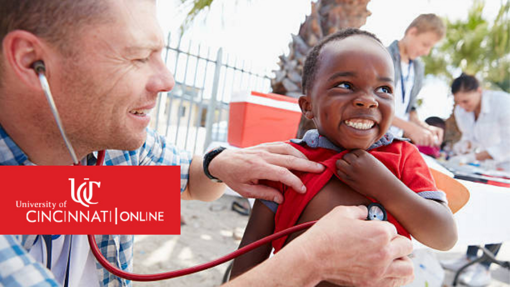 Respiratory_therapist_checks_young_person