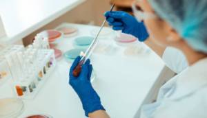 Clinical science researcher in the laboratory